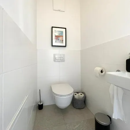 Apartment Modernes Im Zentrum
